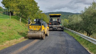 COMPLETATI I LAVORI DI BITUMAZIONE LUNGO LA SP 192 LE PIAGGE – ACUTO